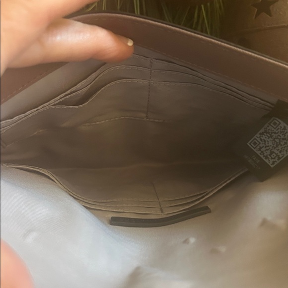 Rebecca Minkoff Leo envelope clutch in blush pink saffiano leather - Picture 8 of 8